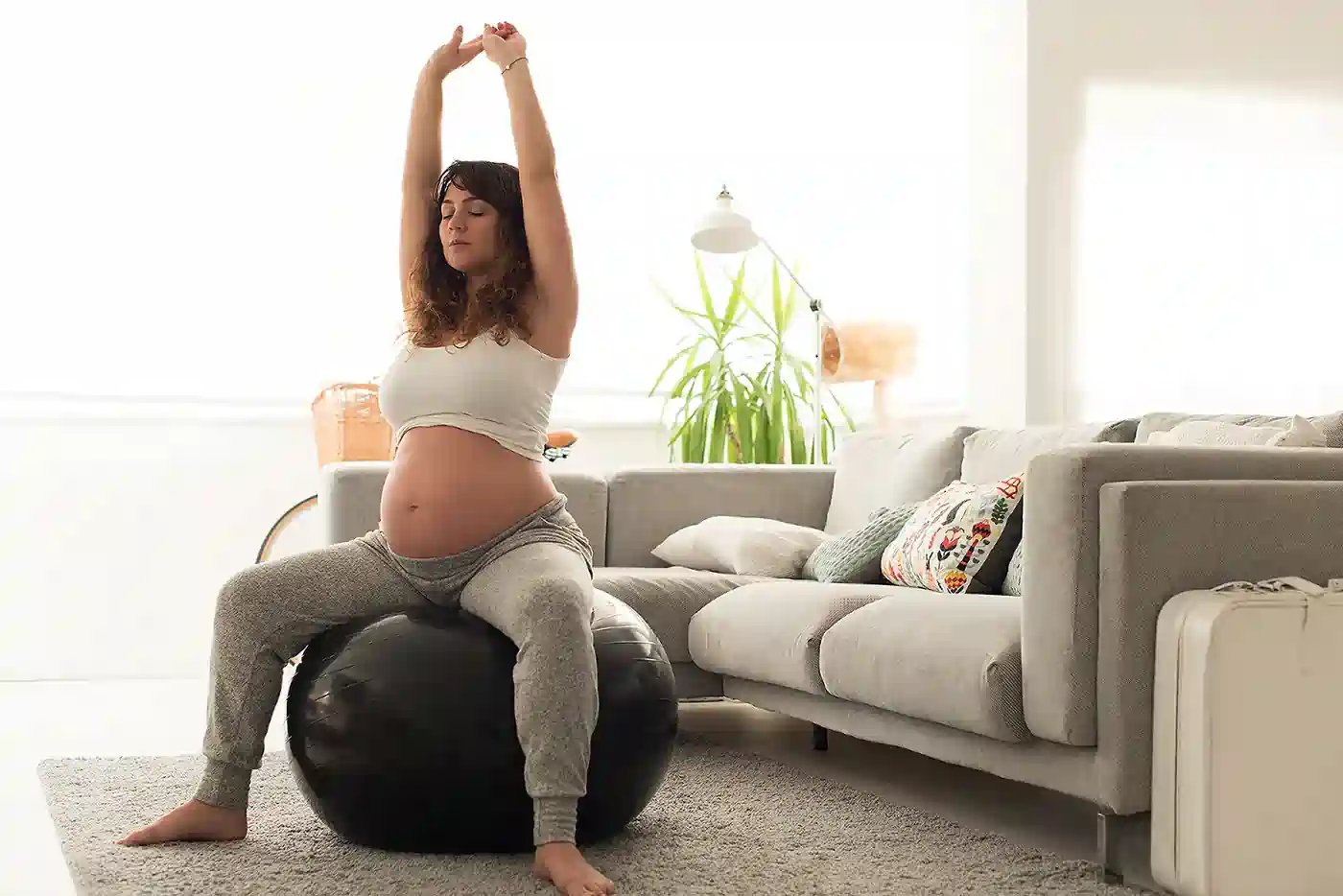How to Support Your Core Safely During Pregnancy Canary Wharf